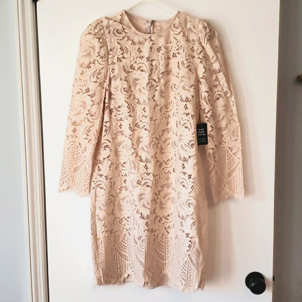 Beige lace dress XS